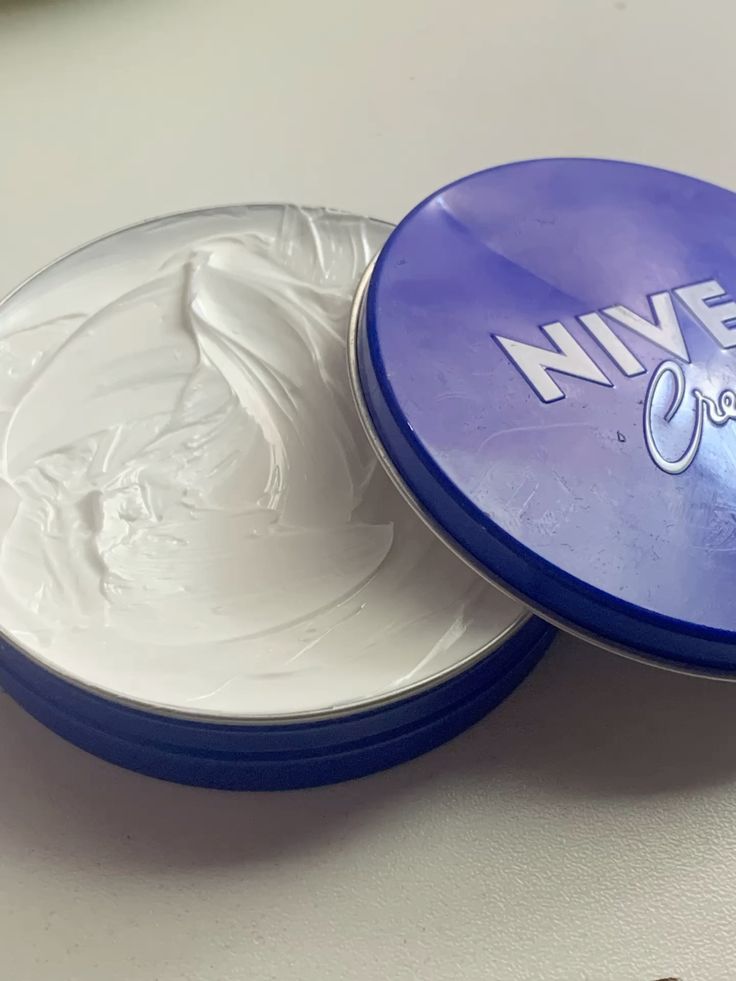 NIVEA Moisturizing Cream for All Skin Types - Hydrating and Nourishing Formula
