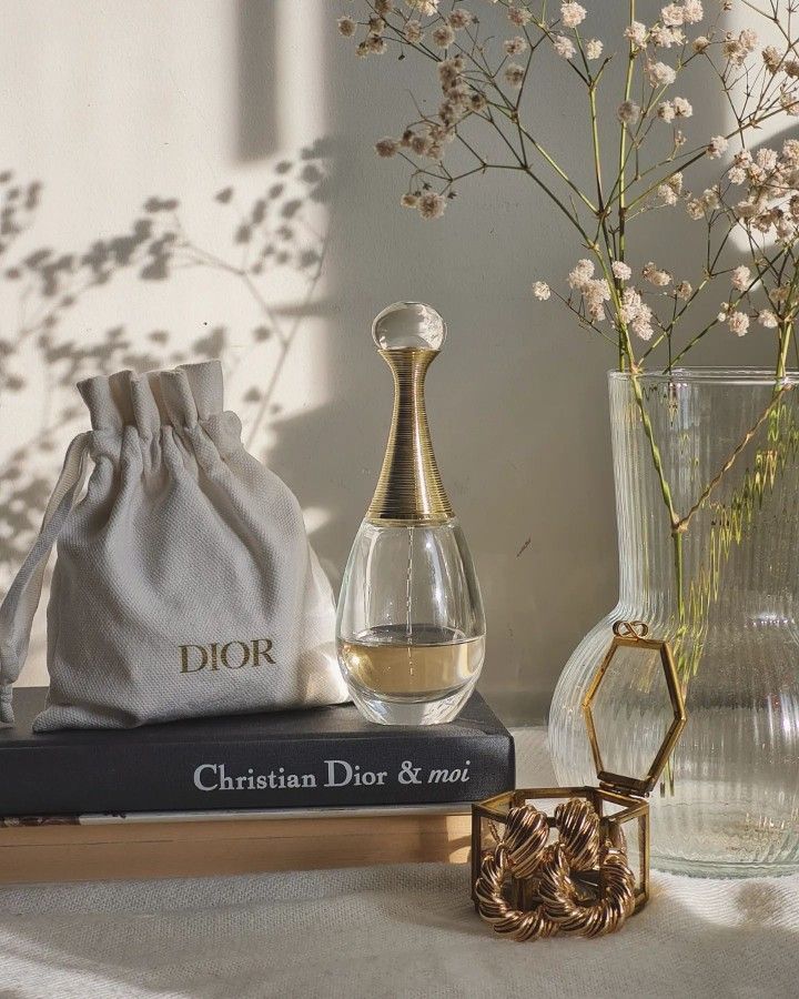 Dior J’adore Parfum - Luxurious Feminine Fragrance for Timeless Elegance