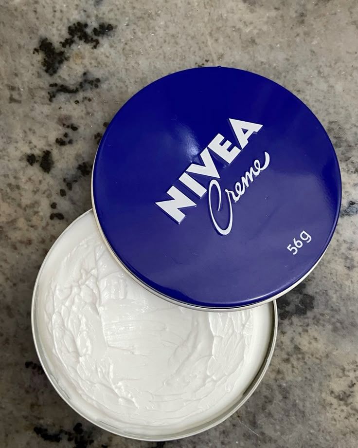 NIVEA Moisturizing Cream for All Skin Types - Hydrating and Nourishing Formula