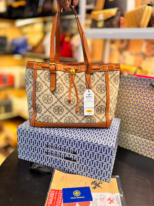Tory Burch Handbag – Effortless Chic with Everyday Elegance