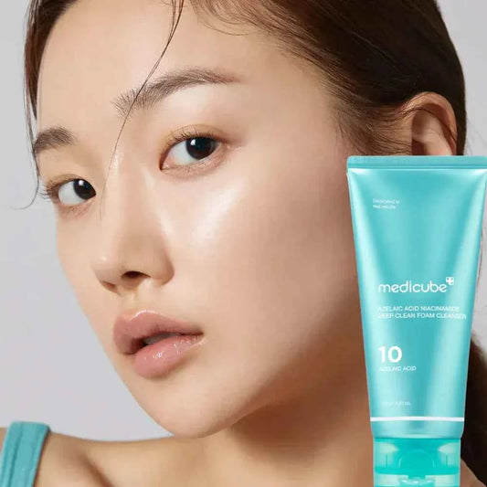 Medicube Azelaic Acid Niacinamide Foam Cleanser