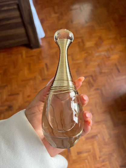 Dior J’adore Parfum - Luxurious Feminine Fragrance for Timeless Elegance