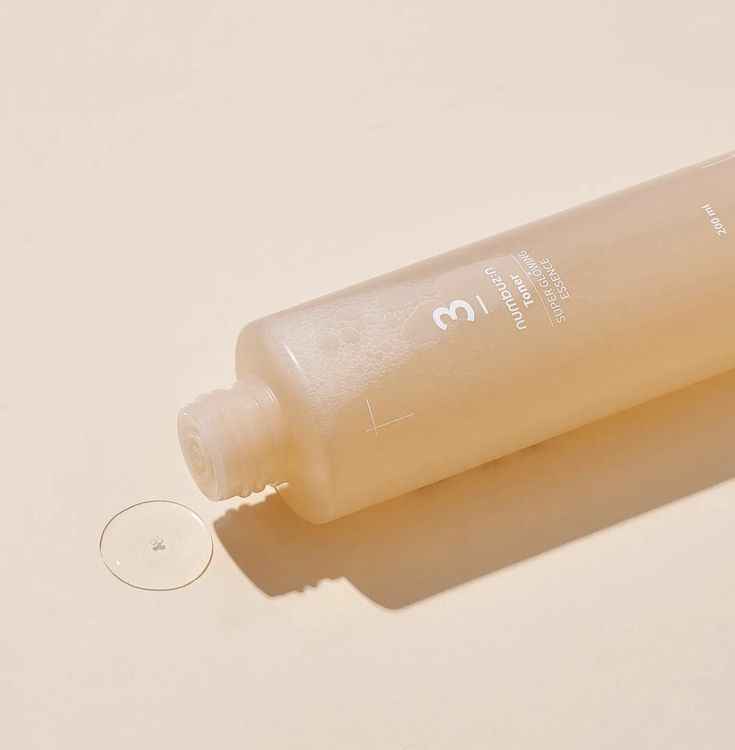 Numbuzin No.3 Super Glowing Essence Toner